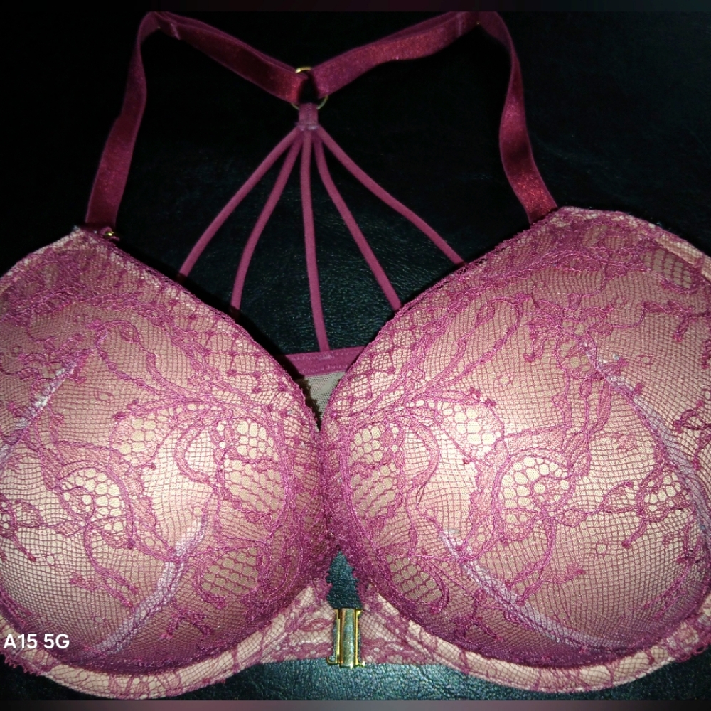 Victoria's Secret BOMBSHELL PLUNGE Bra 34 D beautiful Burgundy Bold like new